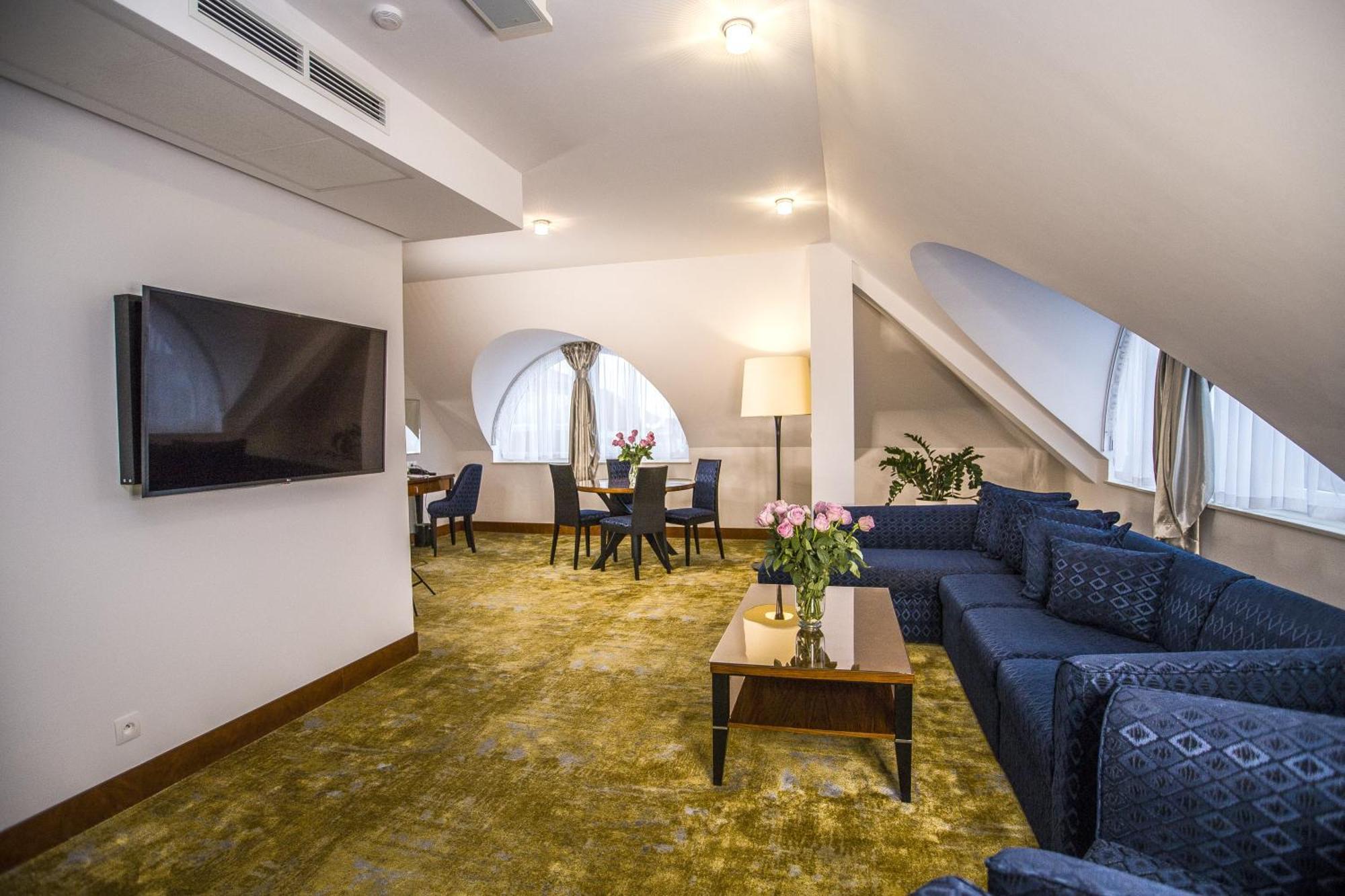 Standard Apartment
